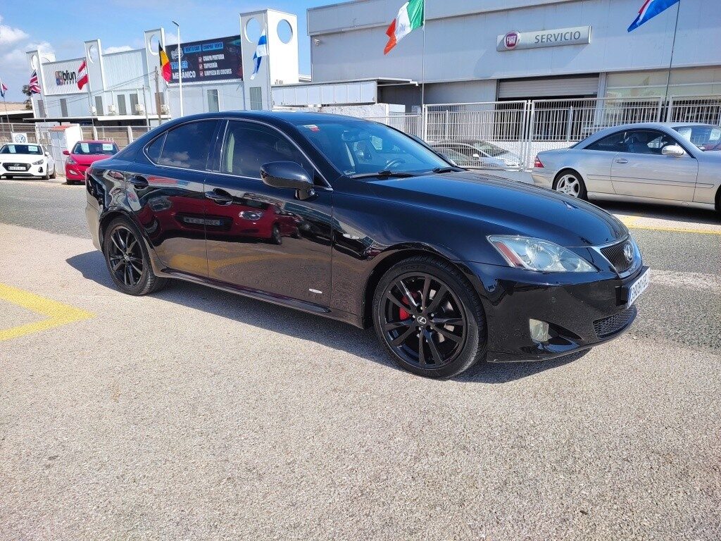 coche teledirigido de gasolina de segunda mano por 250 EUR en