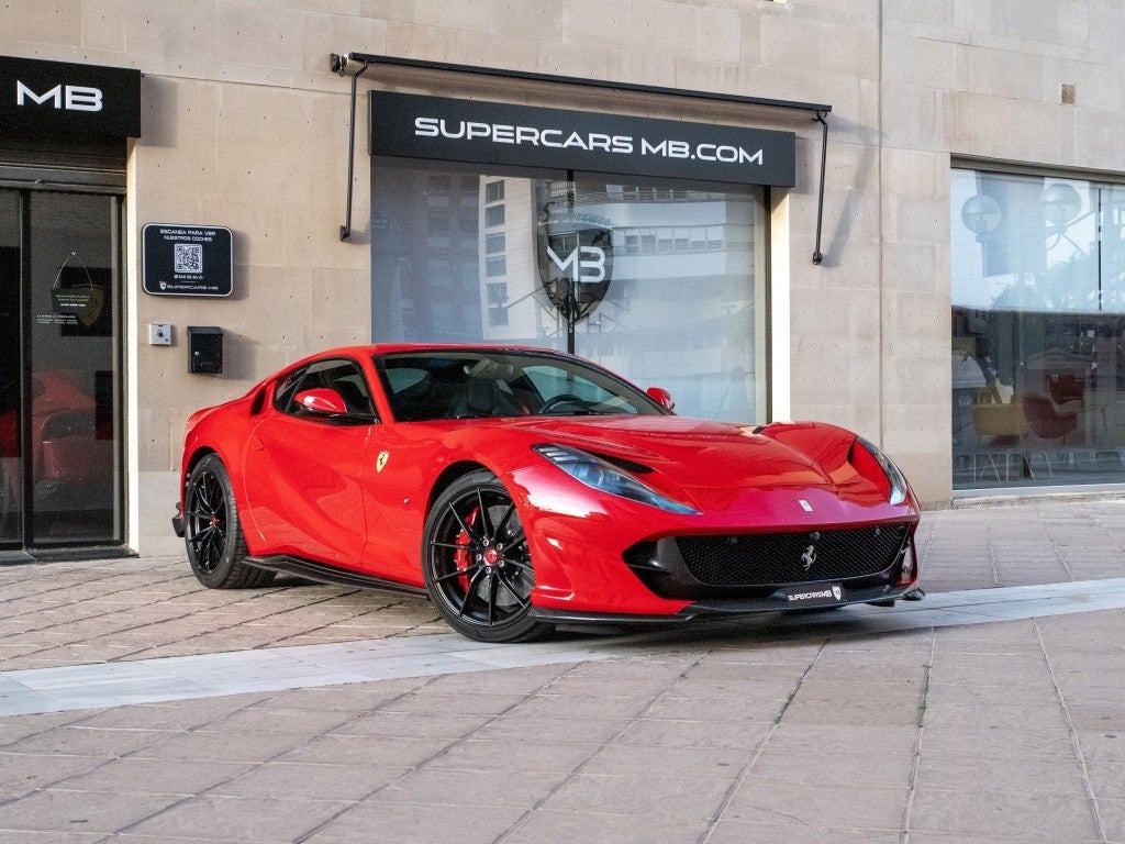 FERRARI 812 812 Superfast