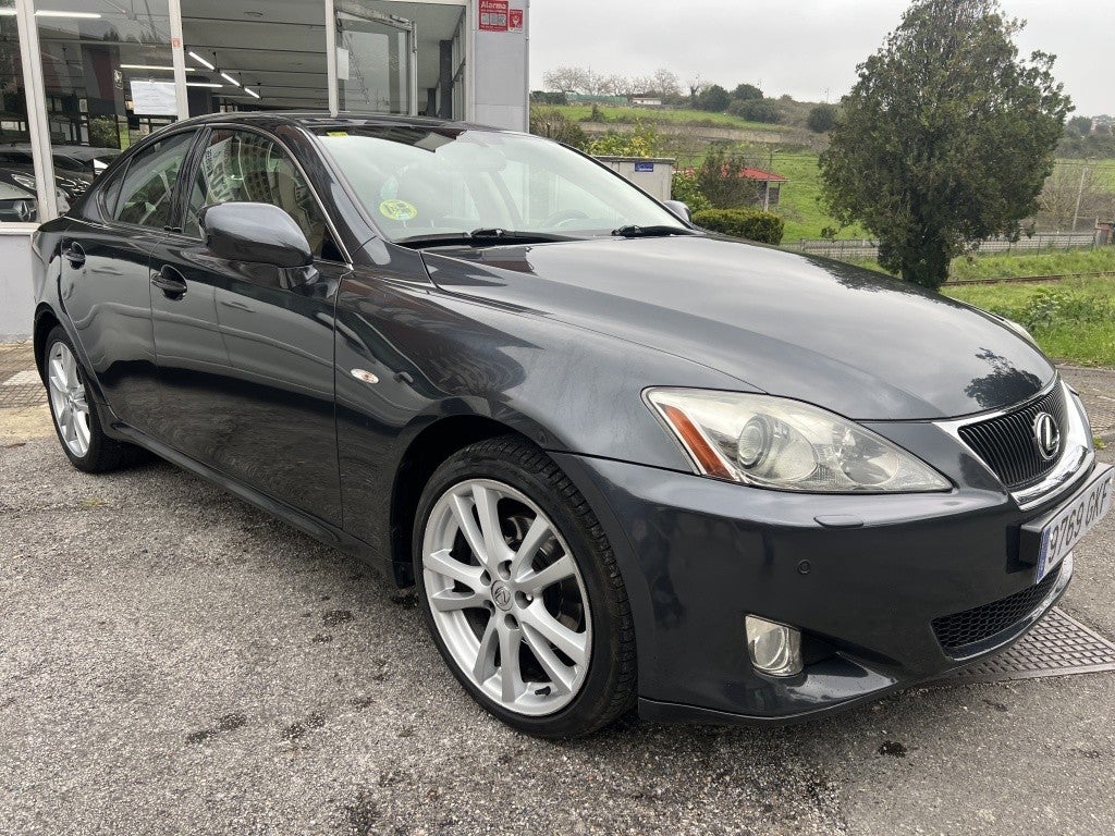 LEXUS IS IS 220d Sport