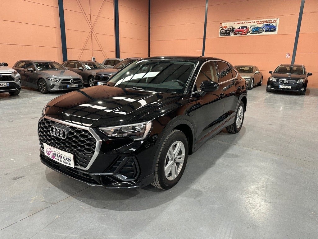AUDI Q3 Q3 Sportback 45 TFSIe Black line S-tronic