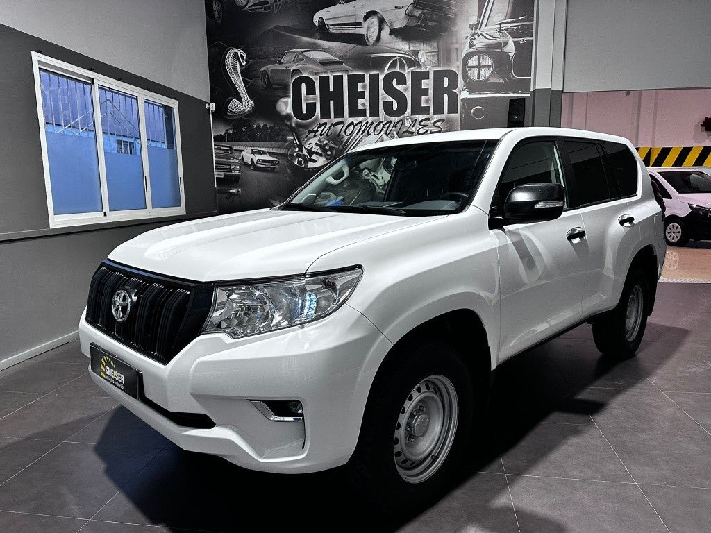 TOYOTA Land Cruiser Land Cruiser D-4D GX
