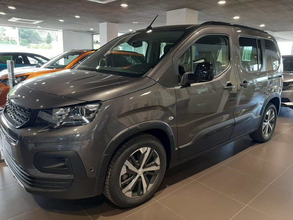 Vehículo Nuevo listo para la entrega Navarra Peugeot Rifter Diésel