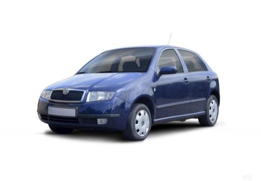 SKODA Fabia Pequeño