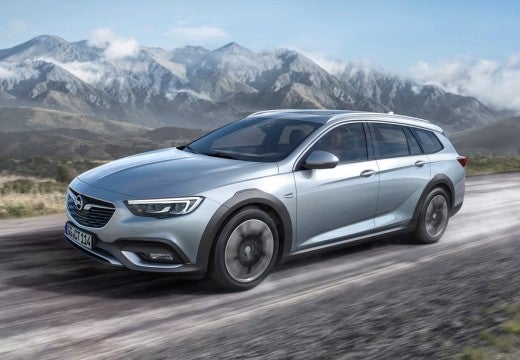 Insignia Country Tourer 2.0CDTI S&S Aut. 4x4 210