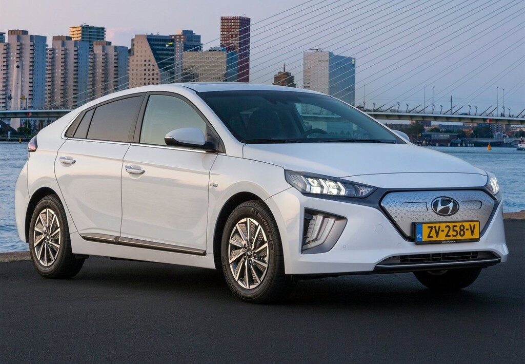 Hyundai Ioniq Ev 100kw Tecno 5p 2019 Ficha Técnica Precio Y Medidas Autocasión 9093