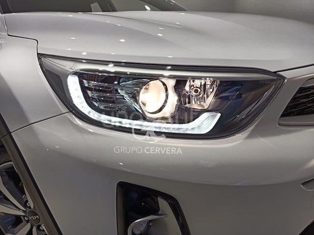 Stonic 1.0 T-GDi MHEV Concept 100