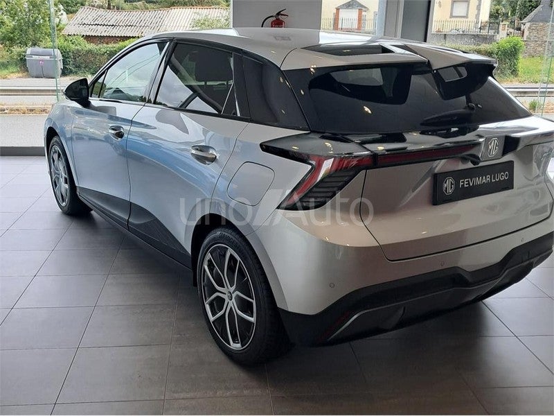 MG4 Luxury 64kWh