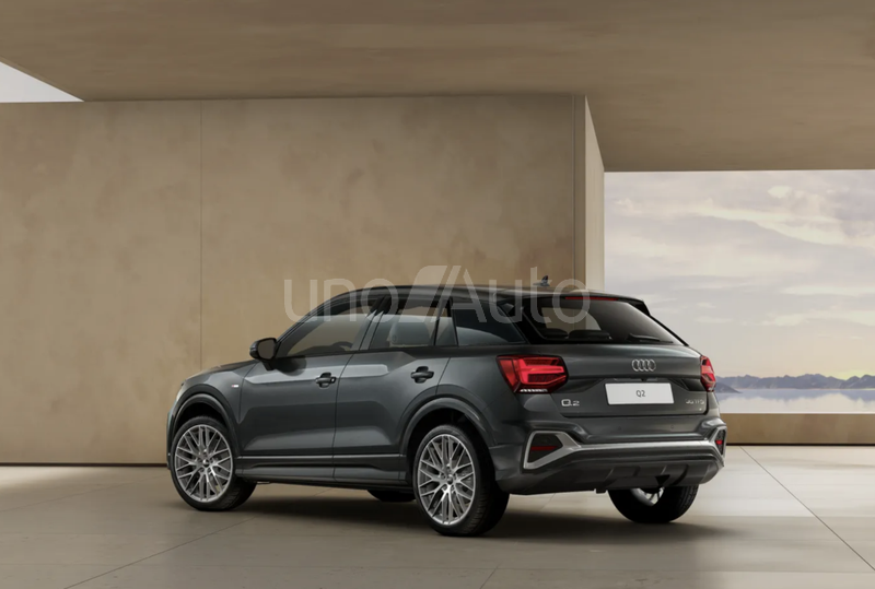 Q2 35 TFSI Adrenalin S tronic 110kW