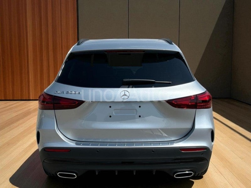 GLA 200d 8G-DCT