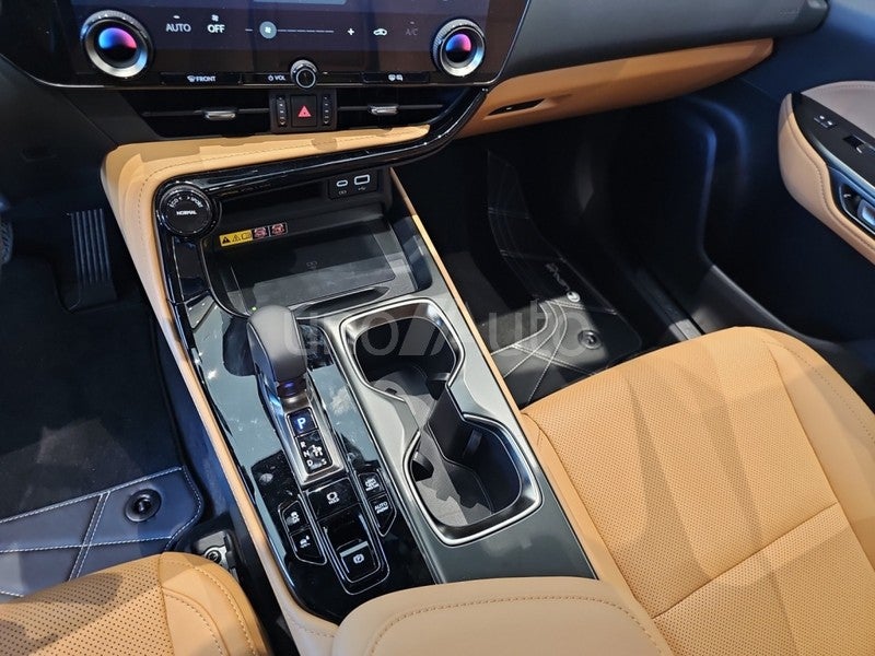 NX 450h+ Premium+ 4WD