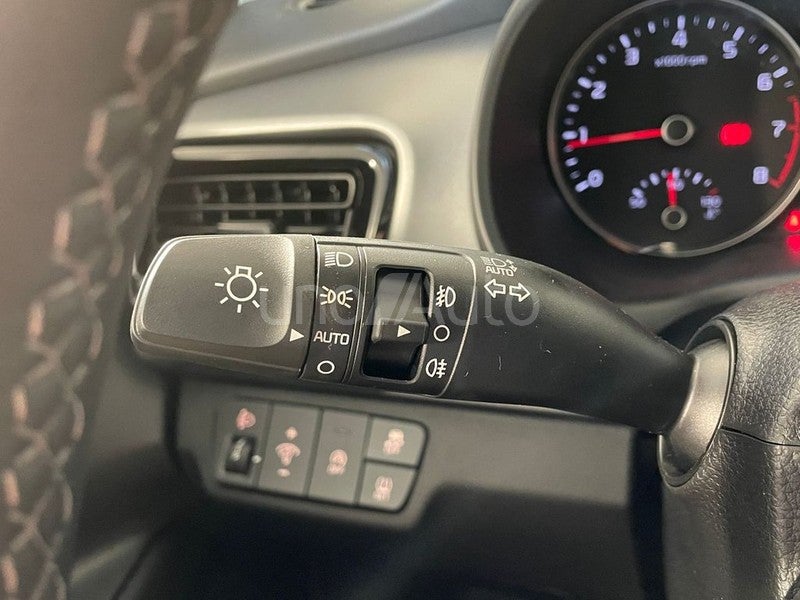 1.0 T-GDi 74kW (100CV) MHEV Drive DCT