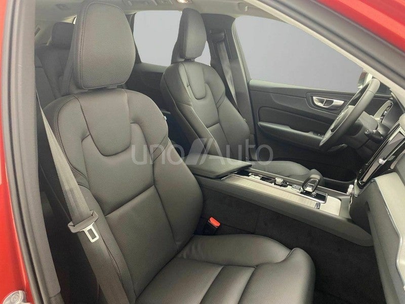 2.0 T6 AWD Recharge Plus Dark Auto