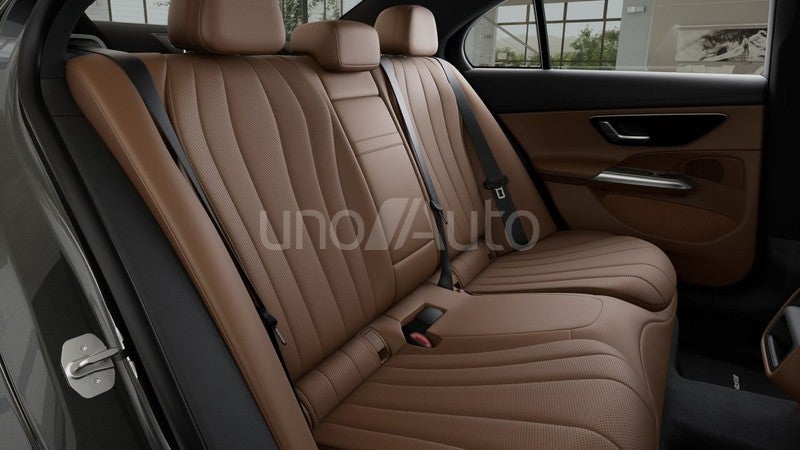 E 300 de con tecnología hibrida EQ