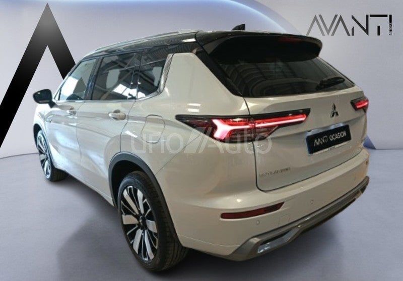 Outlander PHEV Motion 4WD