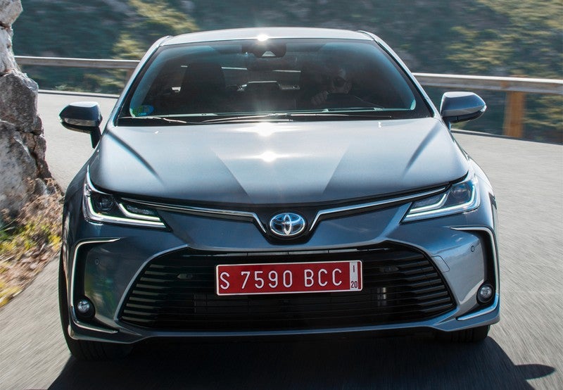 Corolla Sedán 125H Active Tech