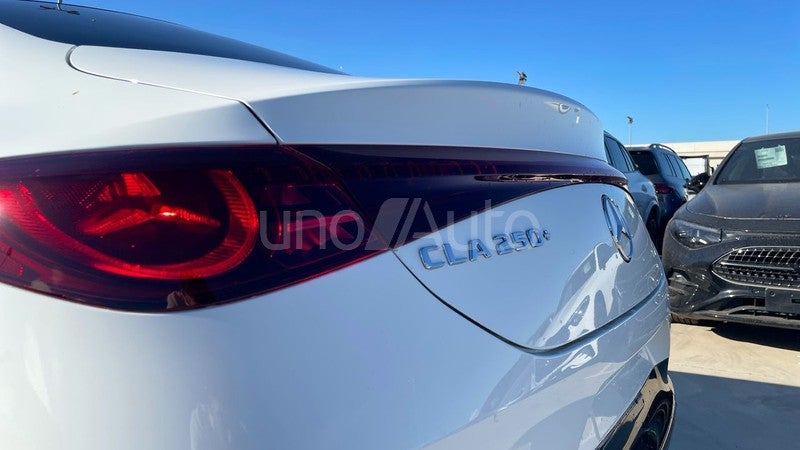 CLA Eléctrico 250+