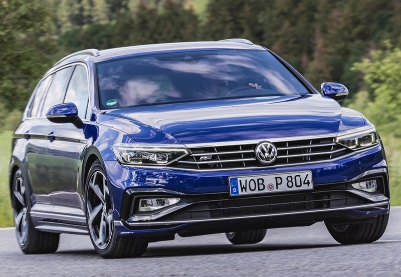 VOLKSWAGEN Passat