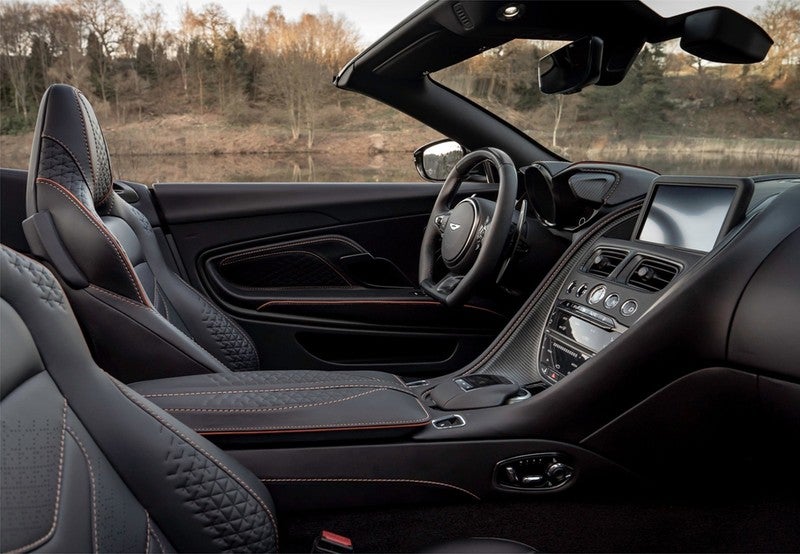 DBS Superleggera Volante