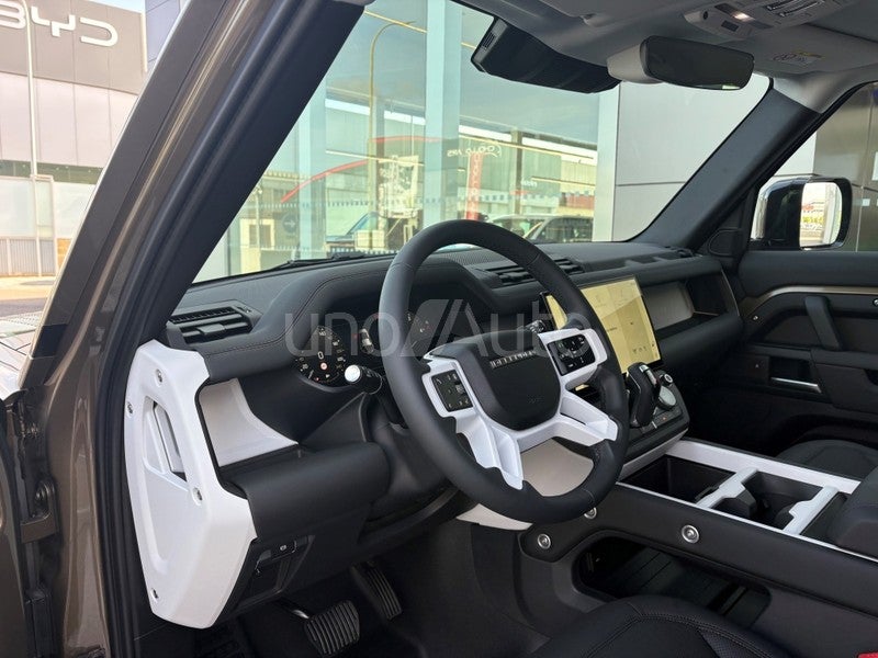 Defender 110 3.0D l6 MHEV S AWD Aut. 250