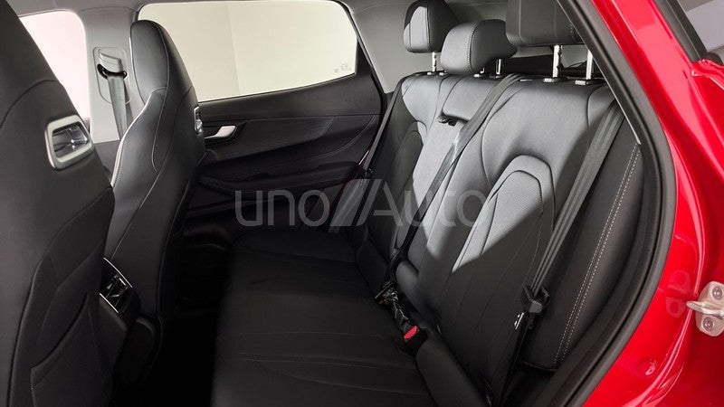 1.5 DHE HEV Excellence CVT