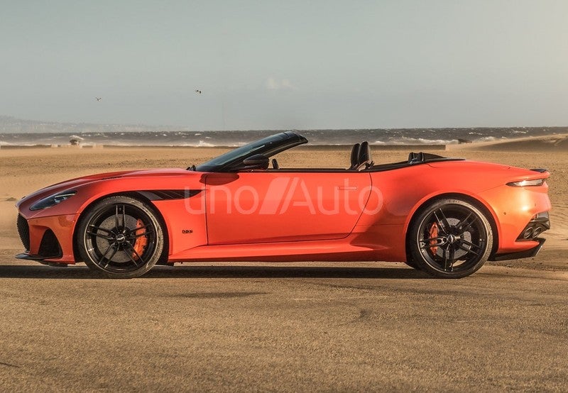 DBS Superleggera Volante