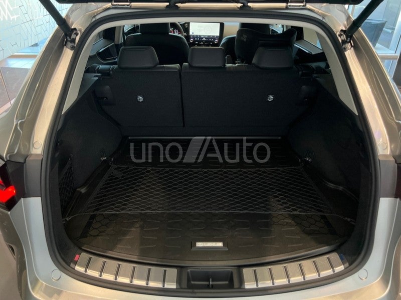 NX 450h+ Premium+ 4WD