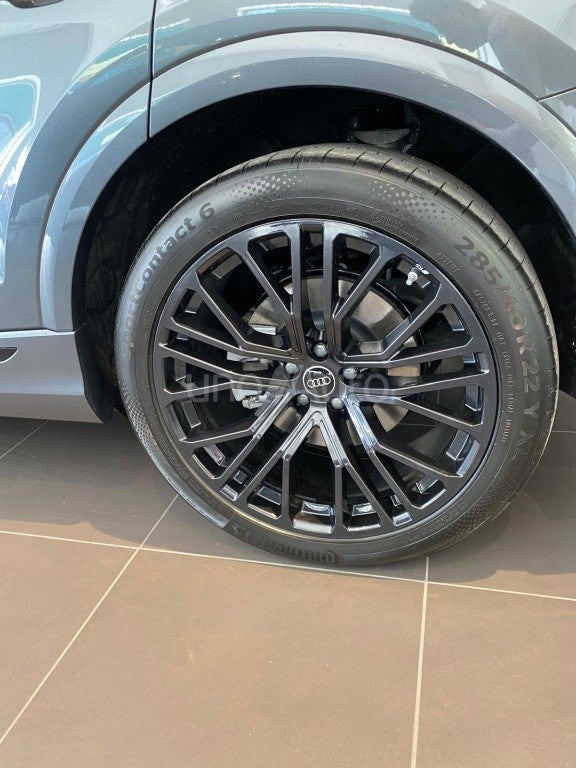 Q8 TFSIe Black line quattro tiptronic 290kW