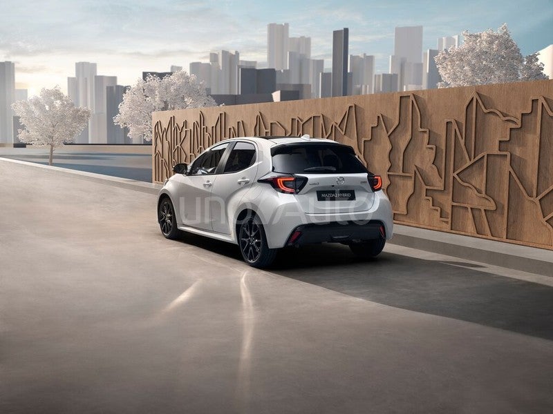 Mazda2 Hybrid 1.5 Prime Line  CVT 85kW