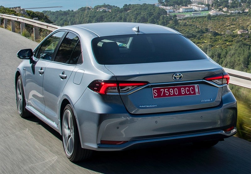 Corolla Sedán 125H Active Tech