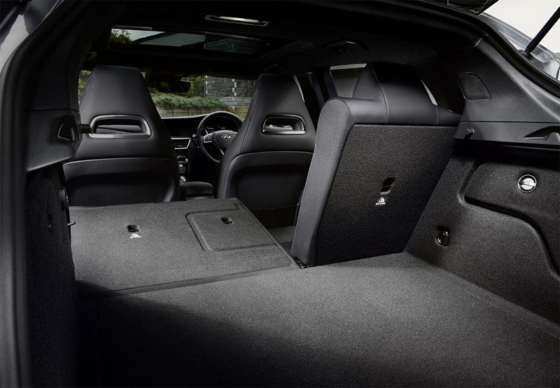 Q30 1.5d Premium 7DCT
