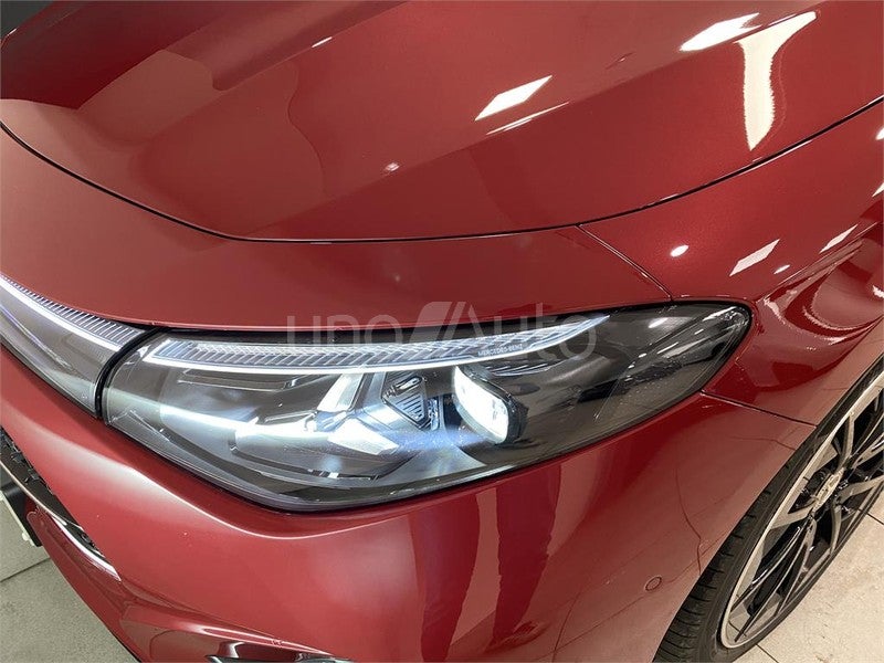 CLASE CLA 180 con tecnología híbrida