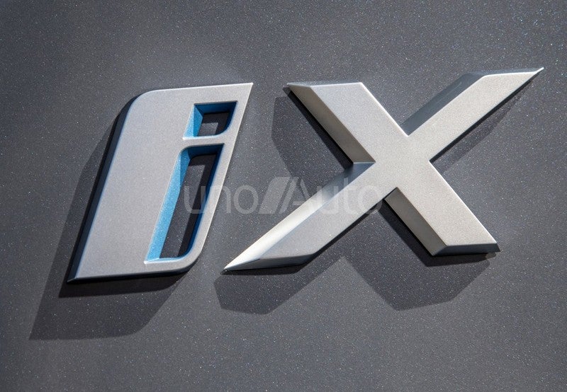 iX xDrive 45