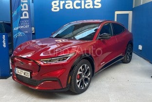FORD Mustang SUV Mach-E AWD Rango extendido