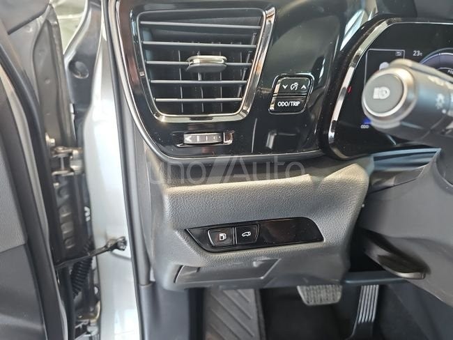 NX 300h Premium 2WD