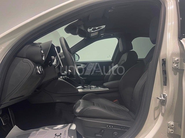 Giulia 2.0 Veloce Q4 Aut. 280