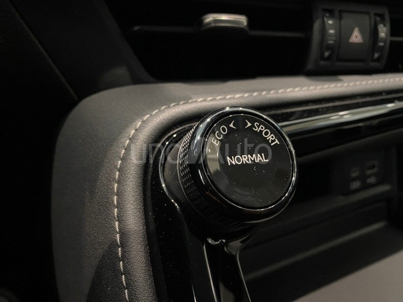 NX 350h Premium 2WD