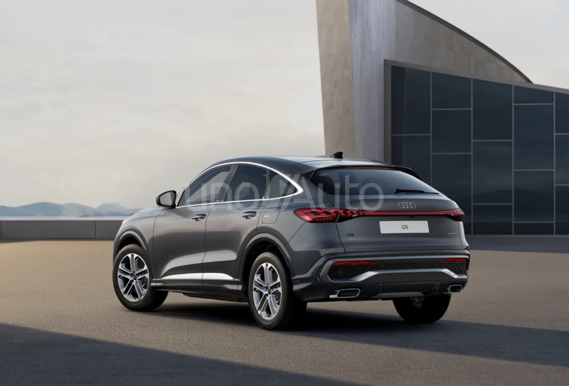 Q5 Sportback e-hybrid S line quattro S tronic 220kW