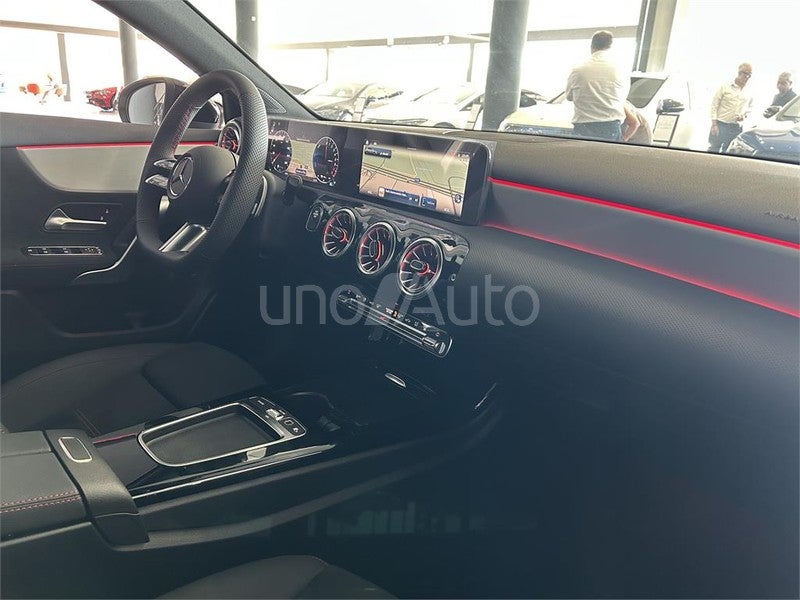 CLASE A 250 e con tecnología híbrida EQ
