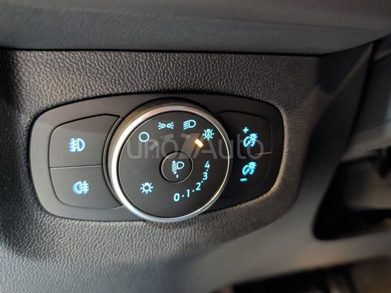 Tourneo Courier 1.0 Ecoboost Titanium