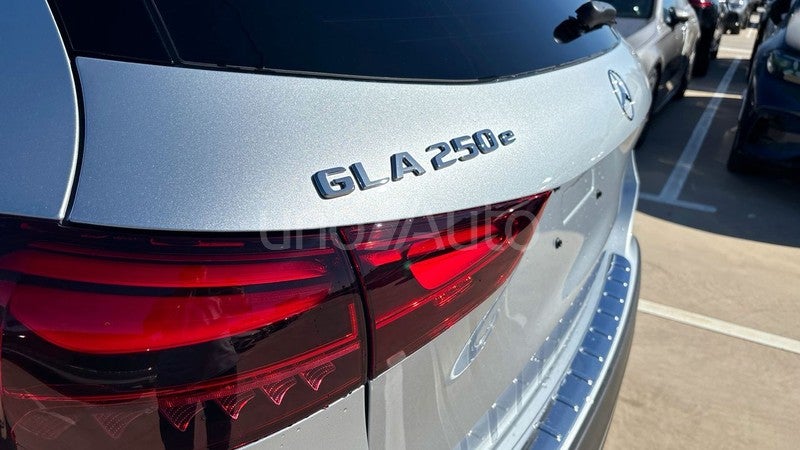 GLA GLA 250 e con tecnología híbrida EQ