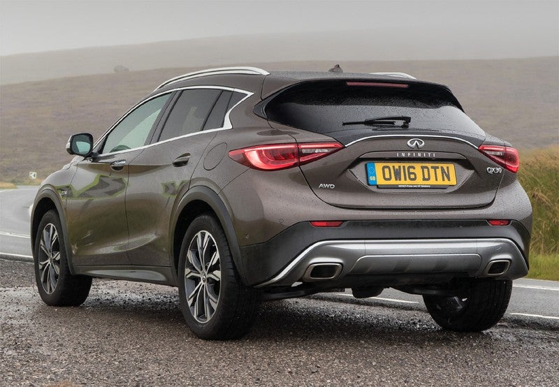 QX30 2.2d Premium AWD 7DCT