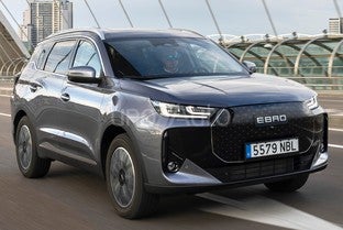 EBRO s700 1.6 TGDI 7DCT Luxury FWD