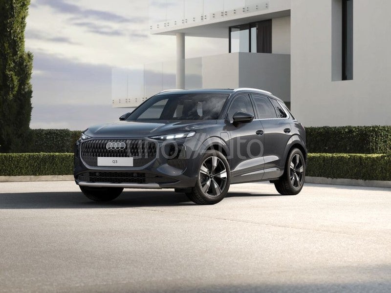 Q3 e-hybrid Progressive S tronic 200kW