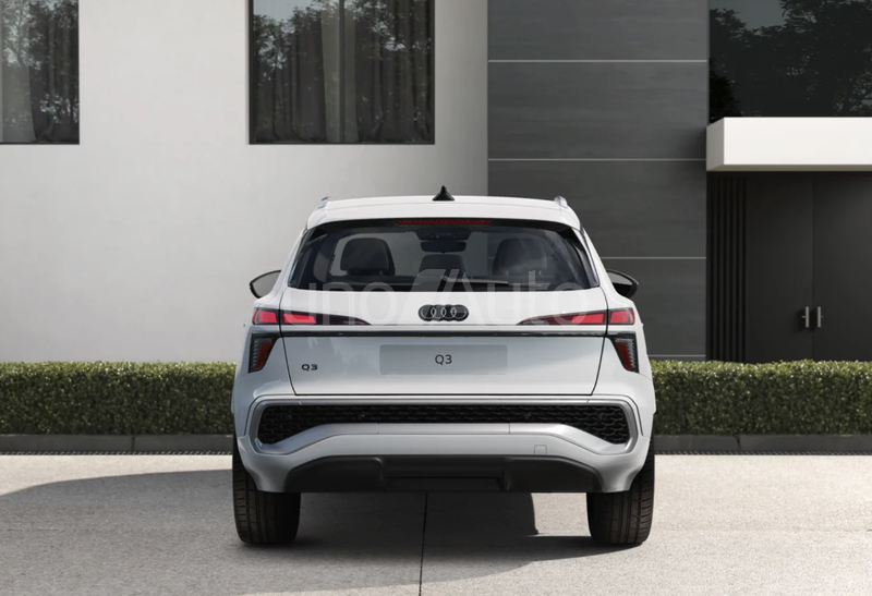 Q3 e-hybrid S Line S tronic 200kW