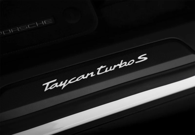 Taycan Turbo Sport Turismo