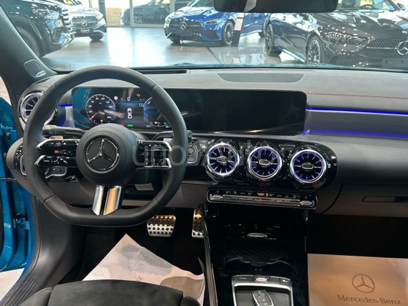 CLA 250 e Coupé con tecnología híbrida EQ