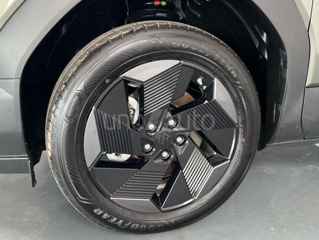 e VITARA 61 kWh S2 2WD