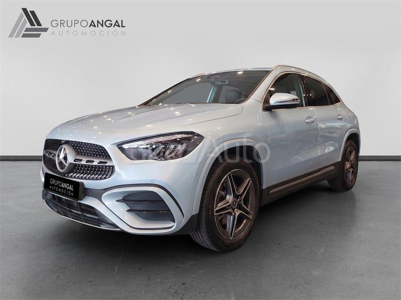 CLASE GLA 250 e con tecnología híbrida EQ