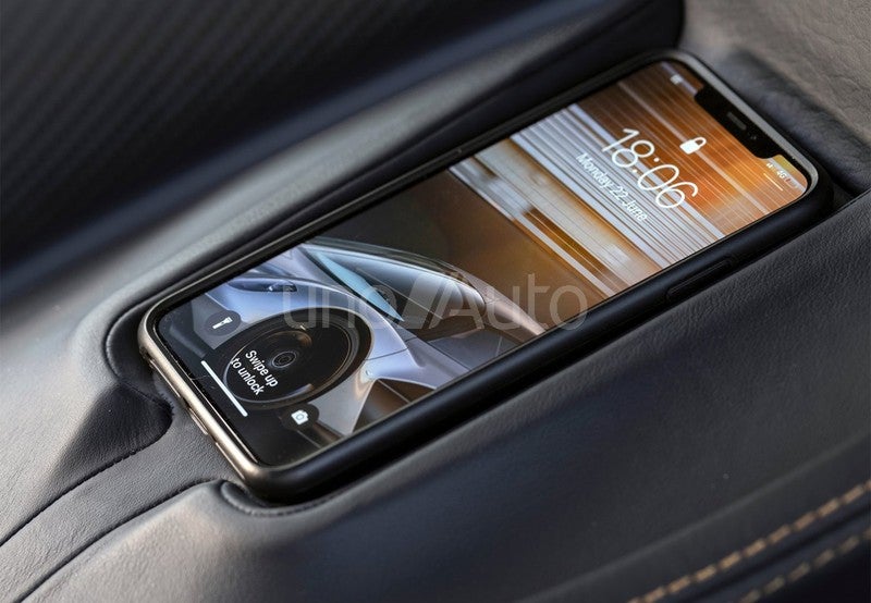 DBX 4.0 AWD Aut.
