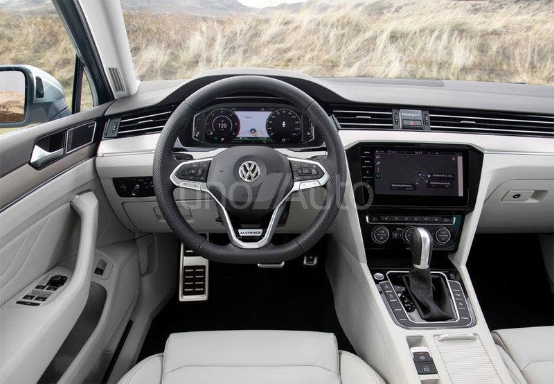 VOLKSWAGEN Passat Alltrack